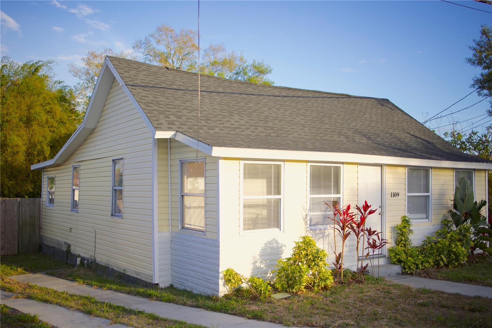 PALM PARK - Residential