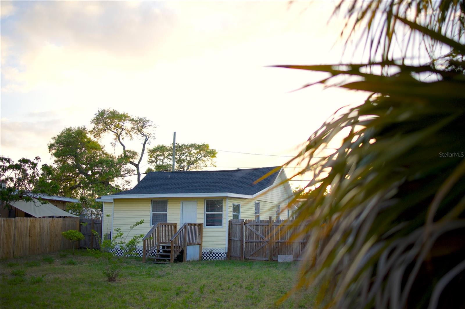 PALM PARK - Residential