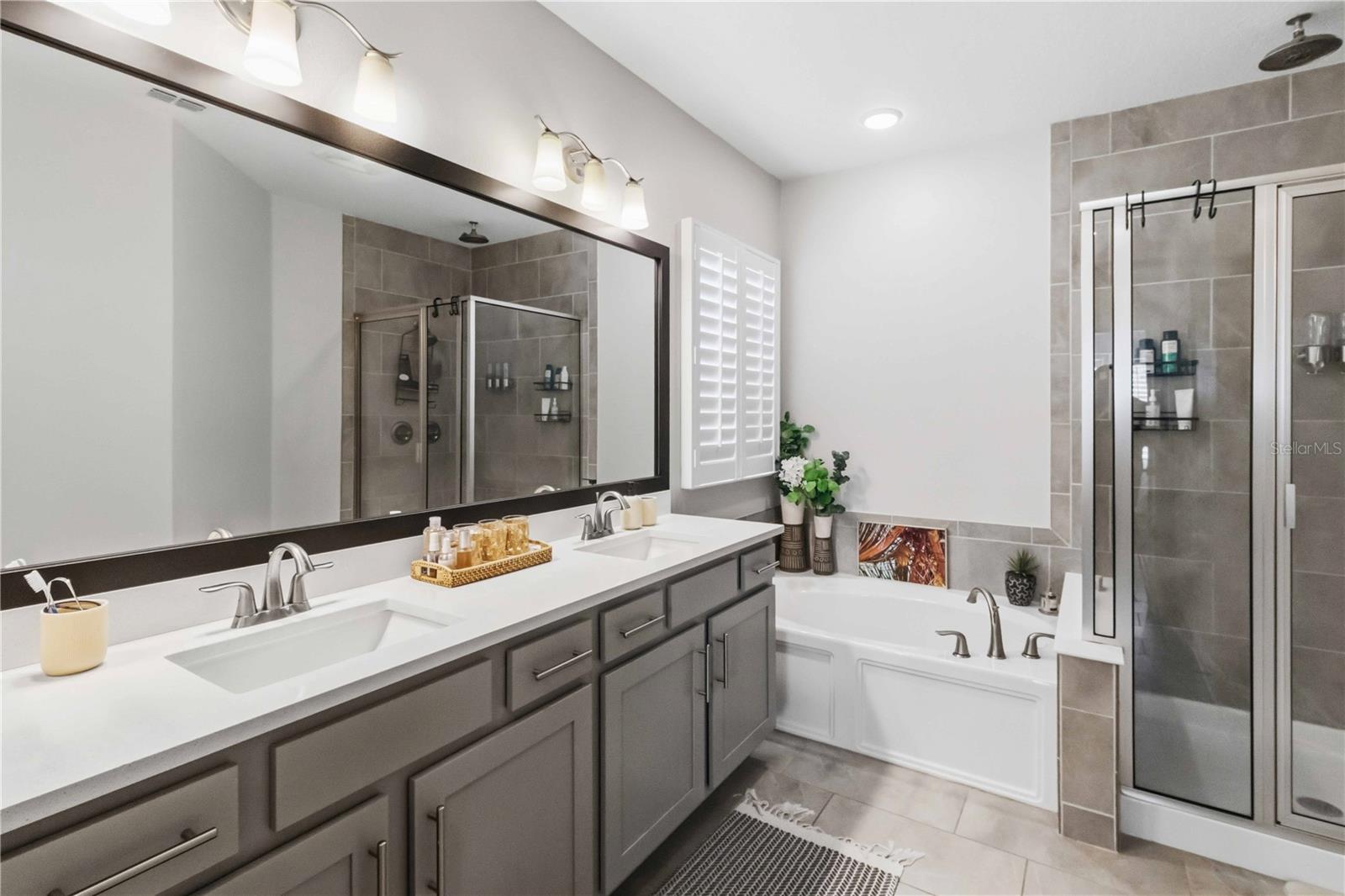 WESTCHASE SEC 326 TR D-3 - Residential