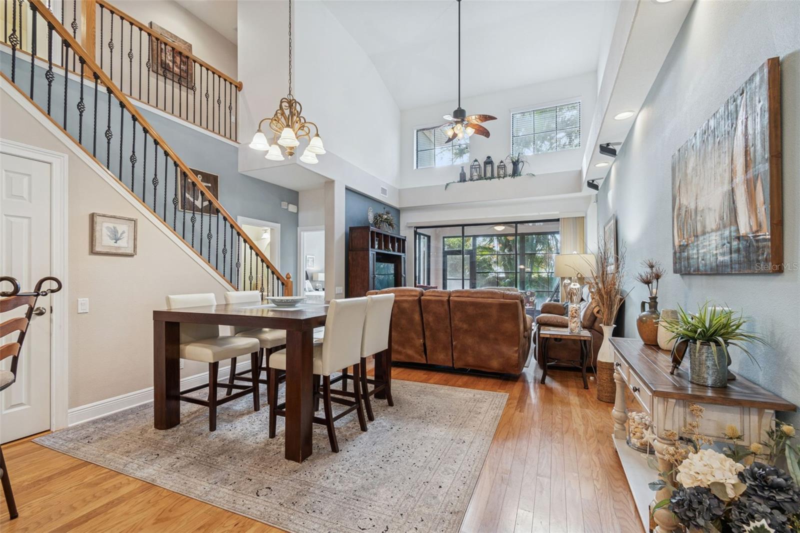 BEACON TRACE TWNHMS - Residential