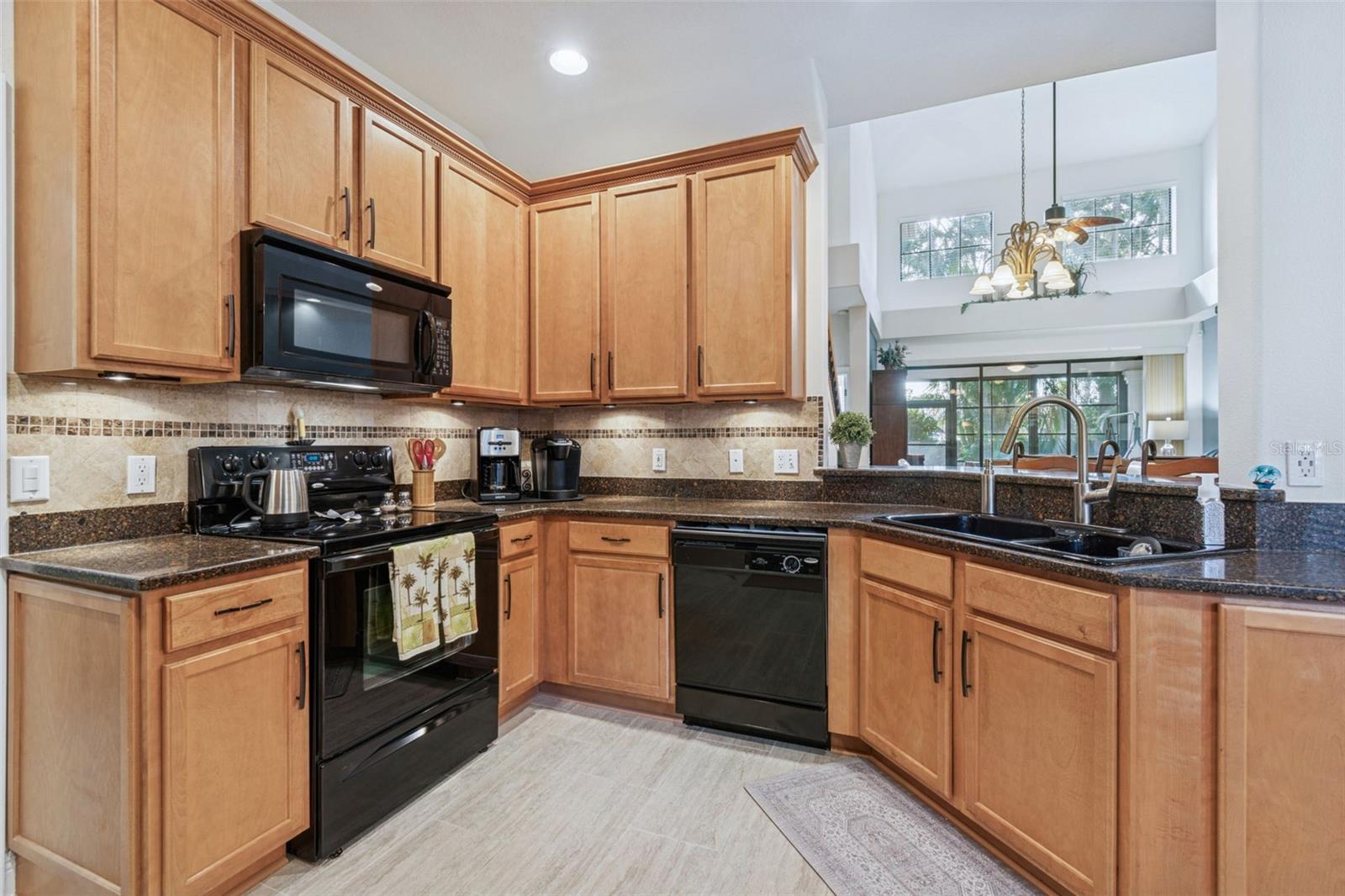 BEACON TRACE TWNHMS - Residential