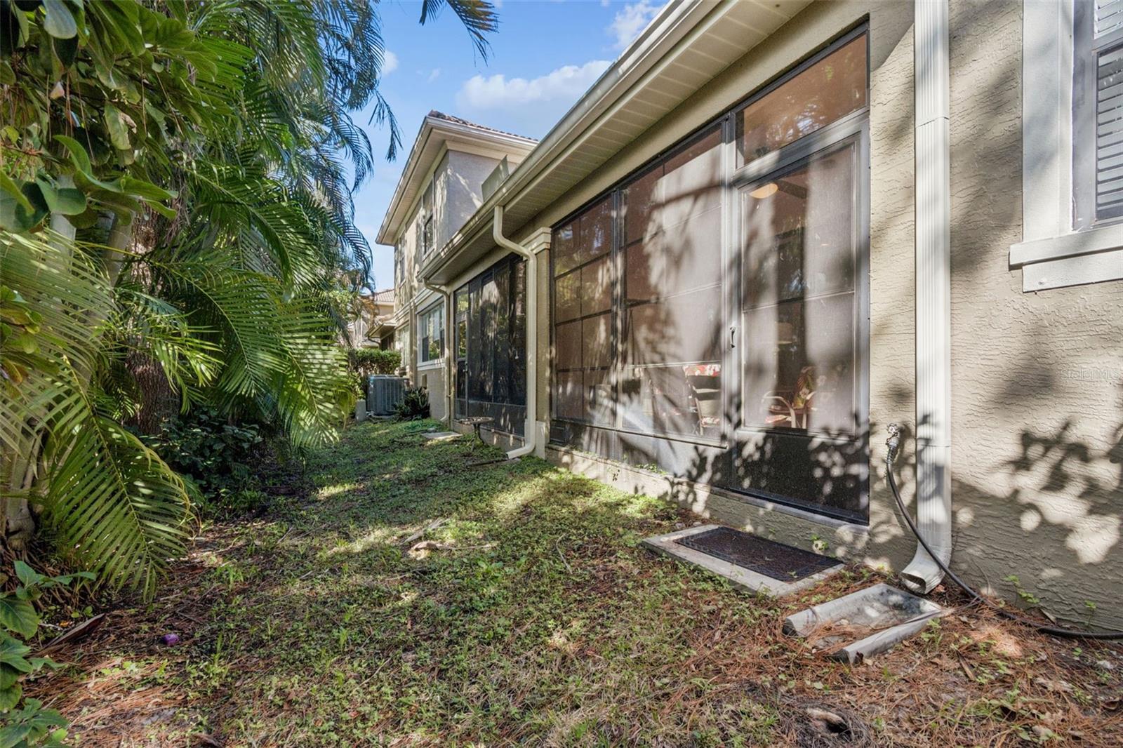 BEACON TRACE TWNHMS - Residential