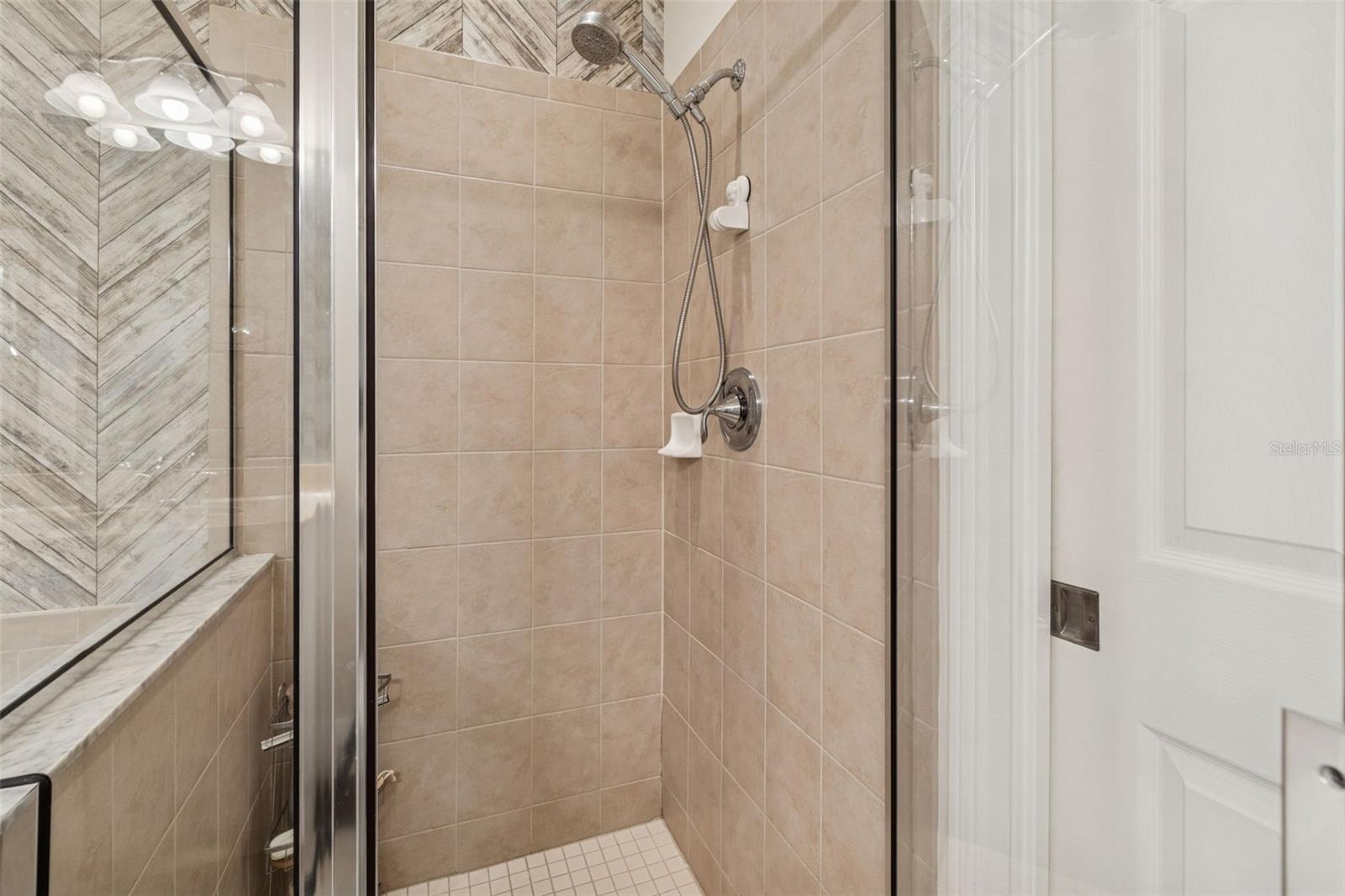 BEACON TRACE TWNHMS - Residential