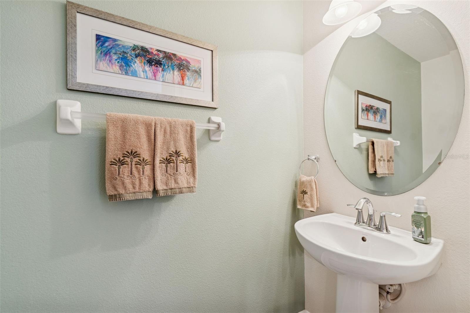 BEACON TRACE TWNHMS - Residential