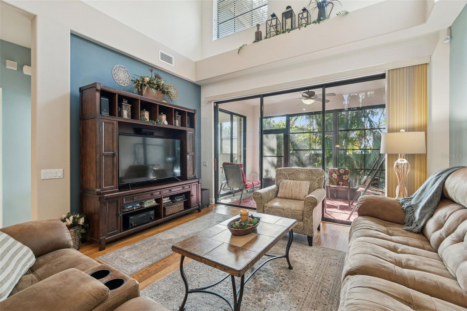 BEACON TRACE TWNHMS - Residential