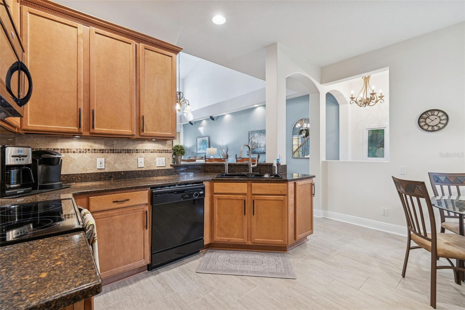 BEACON TRACE TWNHMS - Residential