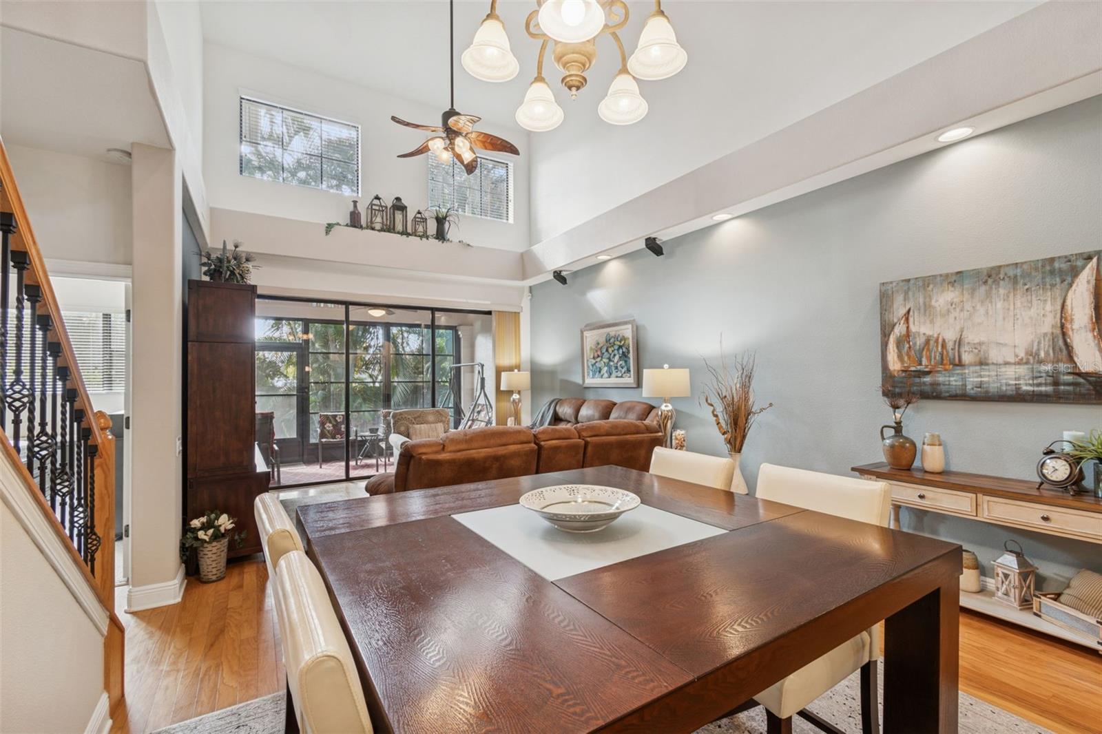 BEACON TRACE TWNHMS - Residential