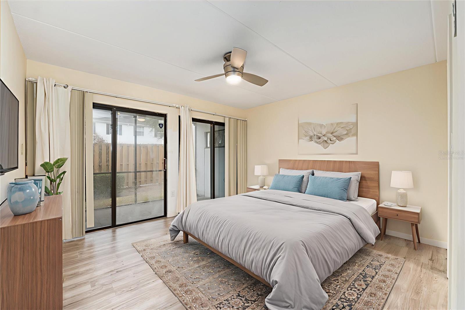 SOMERESET VILLAGE - Residential