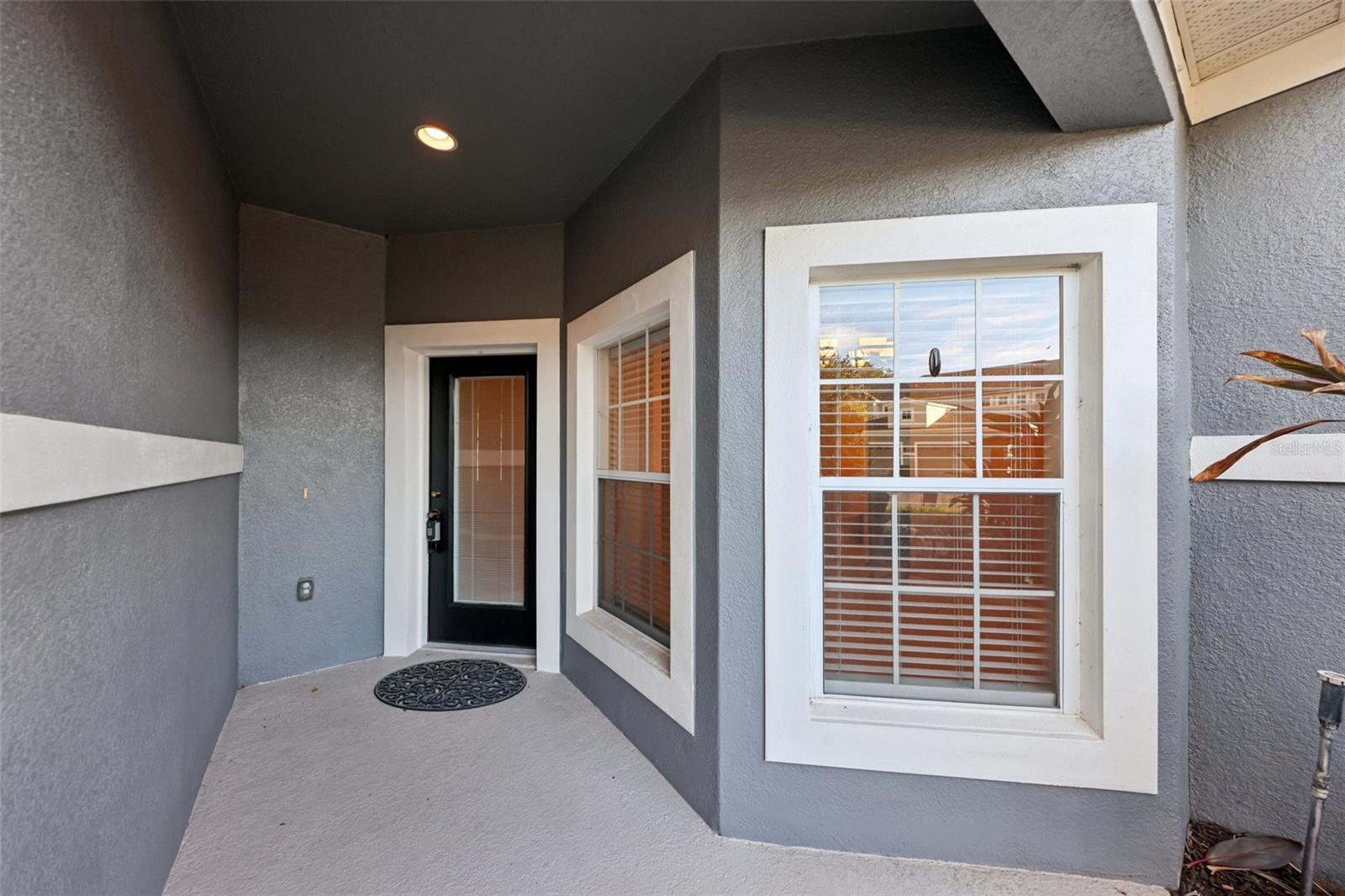 1046 COQUINA LANE