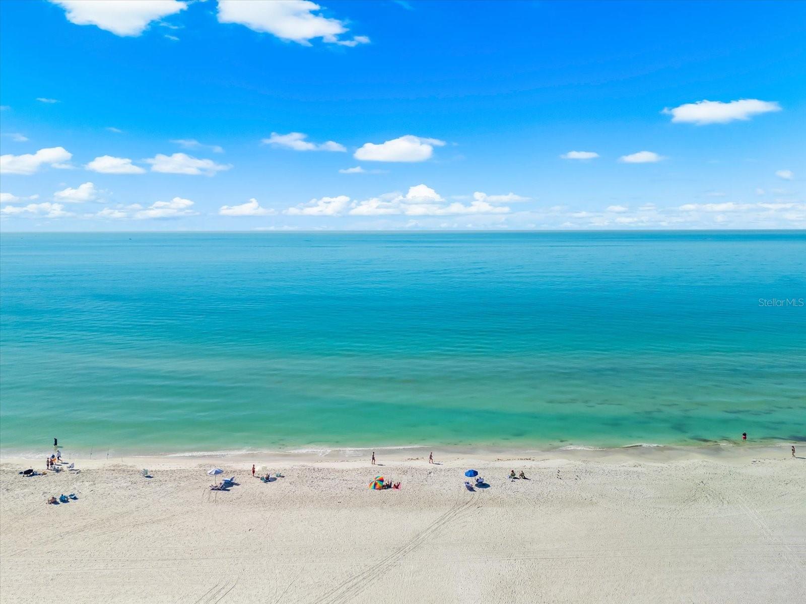 KEY ROYALE TERRACE - Residential