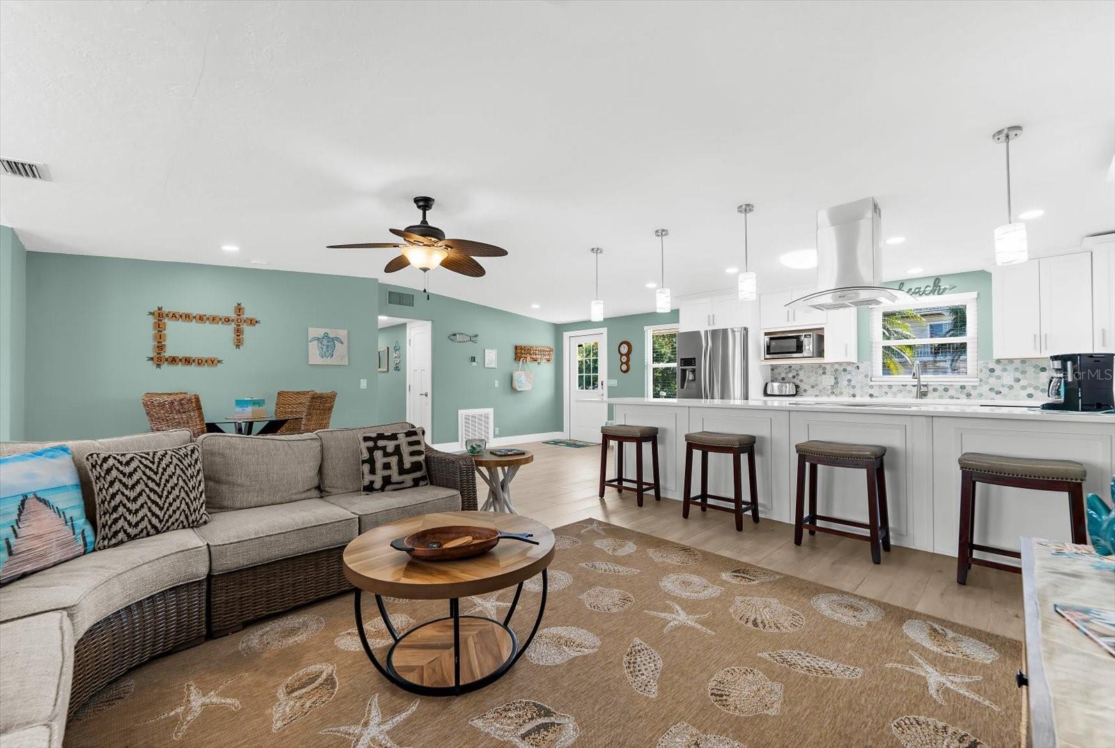 KEY ROYALE TERRACE - Residential