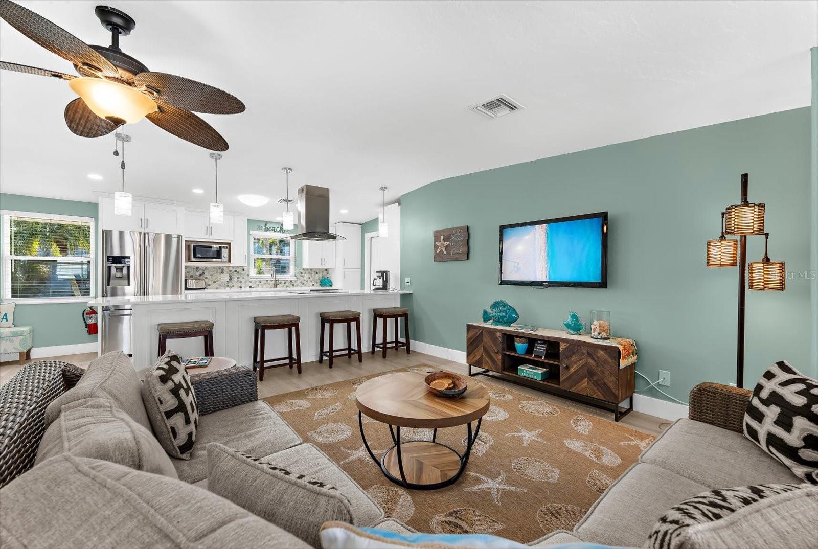 KEY ROYALE TERRACE - Residential