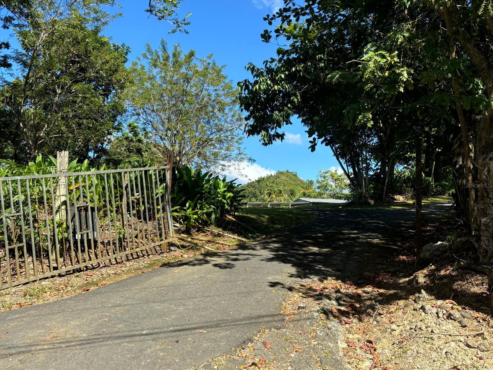 14 PR -146 FRONTON, CIALES - Residential