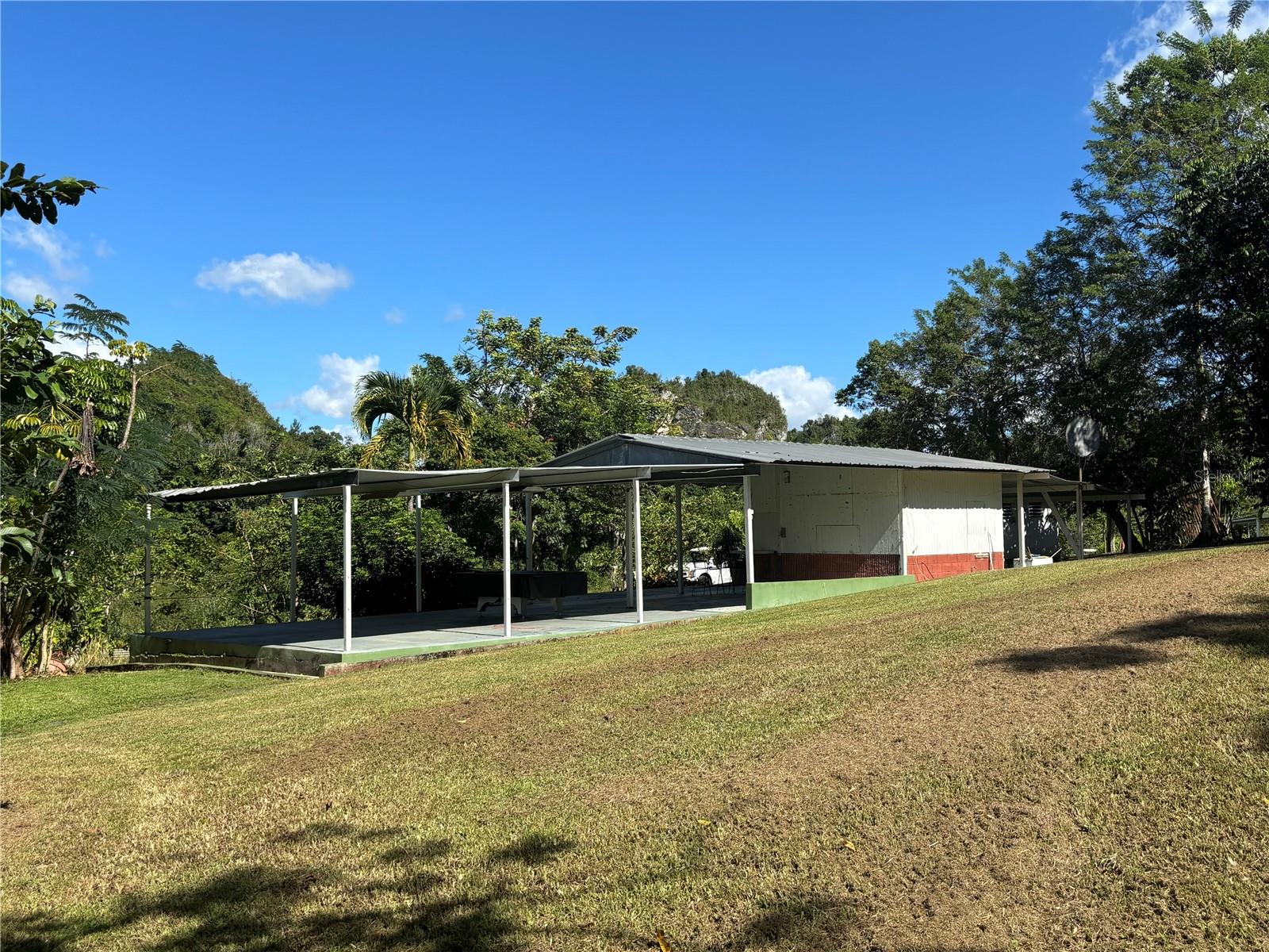 14 PR -146 FRONTON, CIALES - Residential