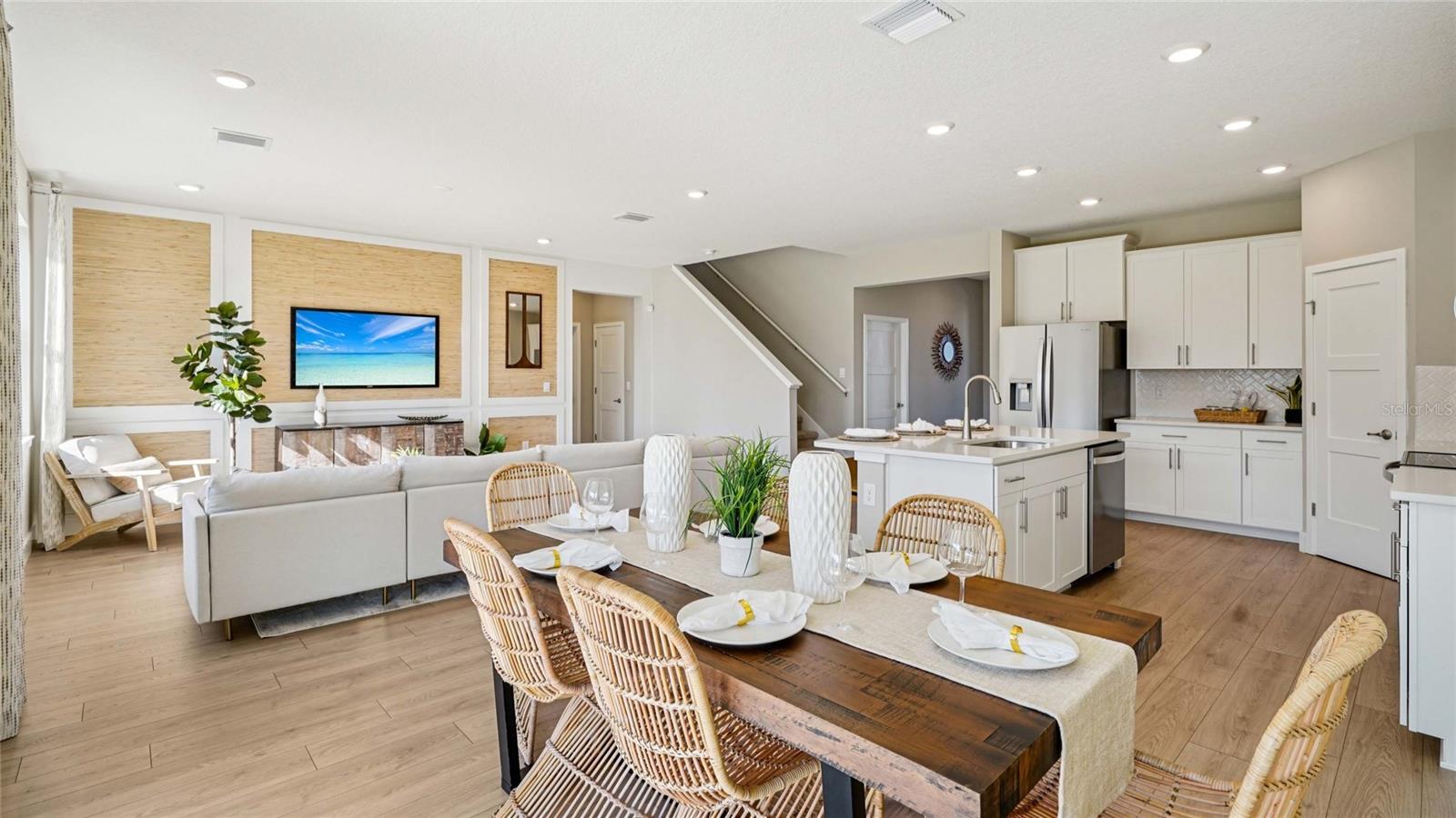 RIDGE AT HEATHBROOK - Residential