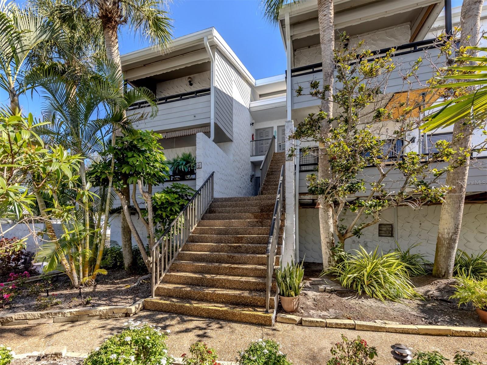 BAHIA VISTA GULF - Residential