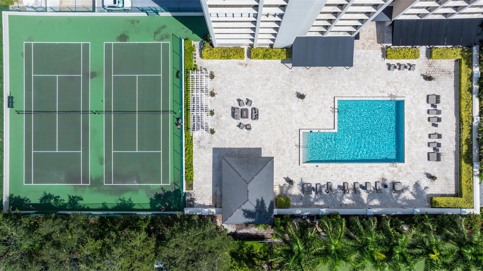 MONTE CARLO TOWERS A CONDOMINI - Residential Lease