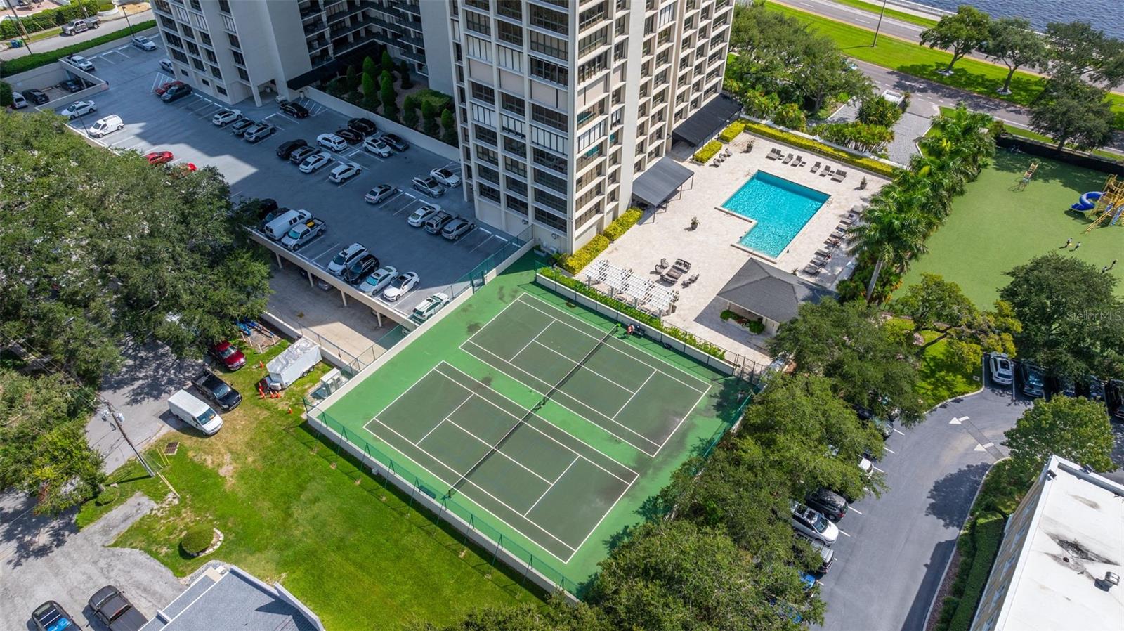 MONTE CARLO TOWERS A CONDOMINI - Residential Lease