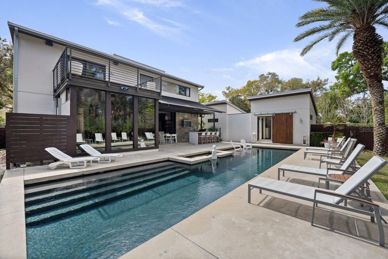 BEVERLY SHORES - Residential