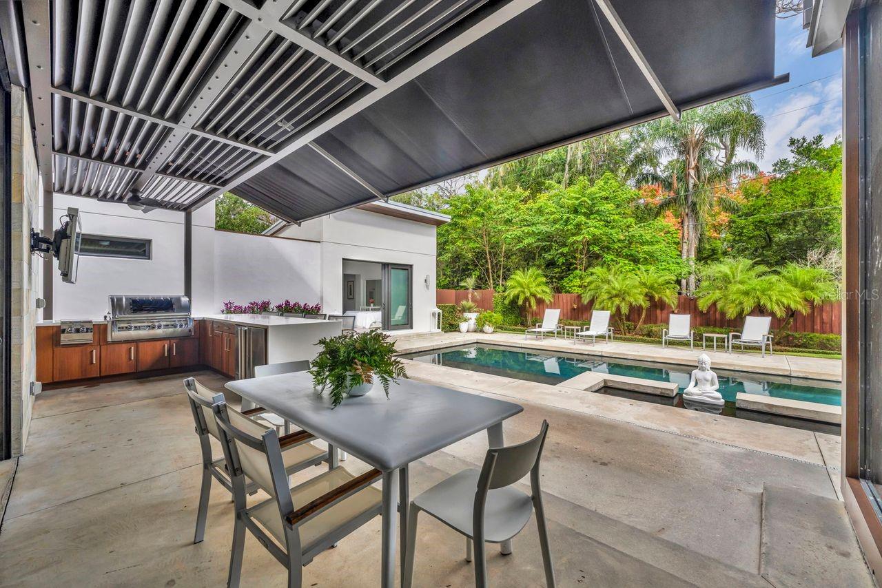 BEVERLY SHORES - Residential