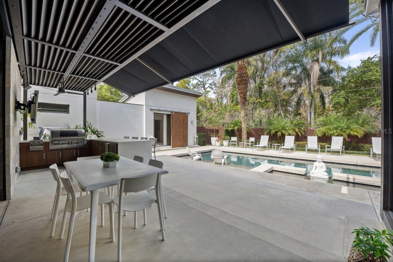 BEVERLY SHORES - Residential