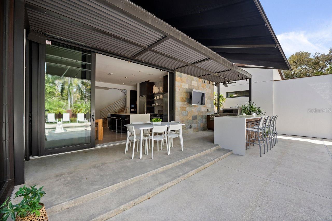 BEVERLY SHORES - Residential