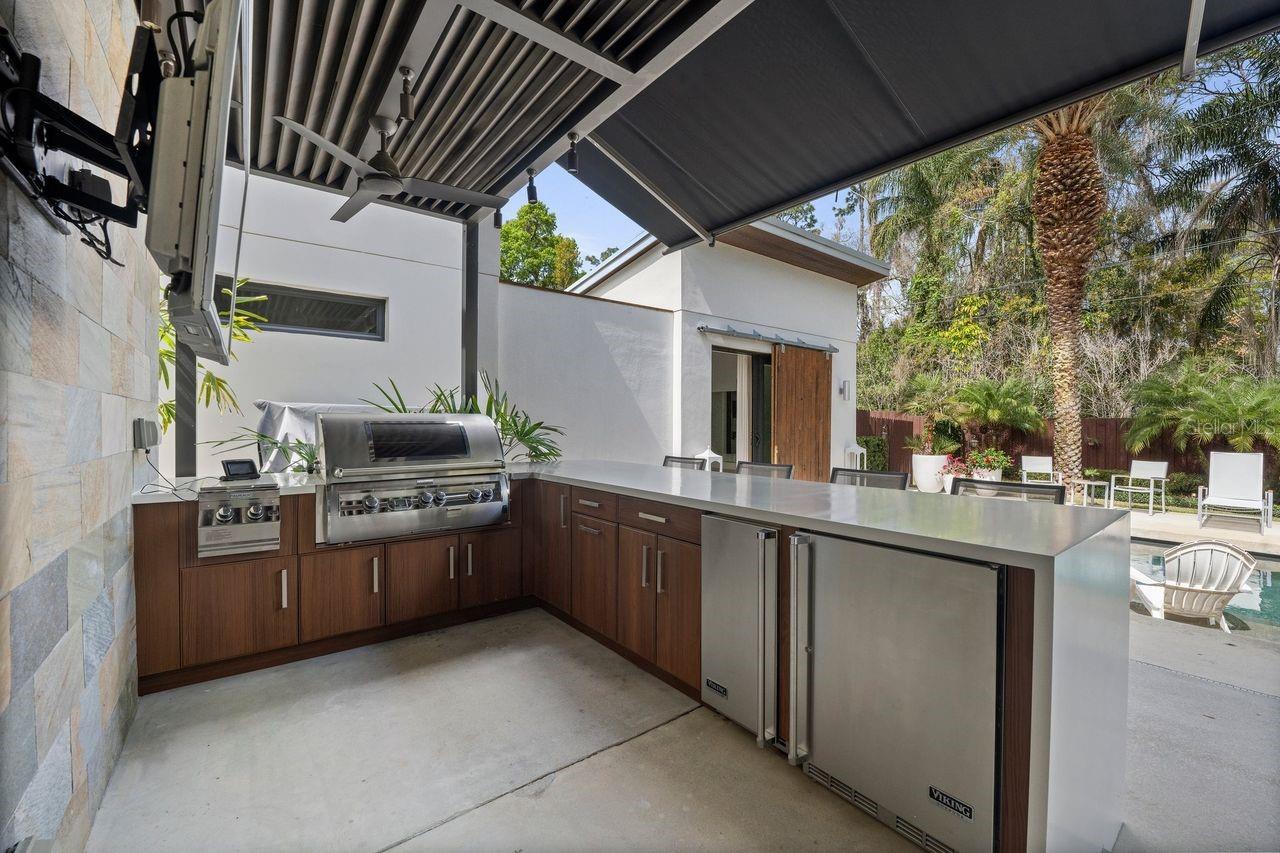 BEVERLY SHORES - Residential