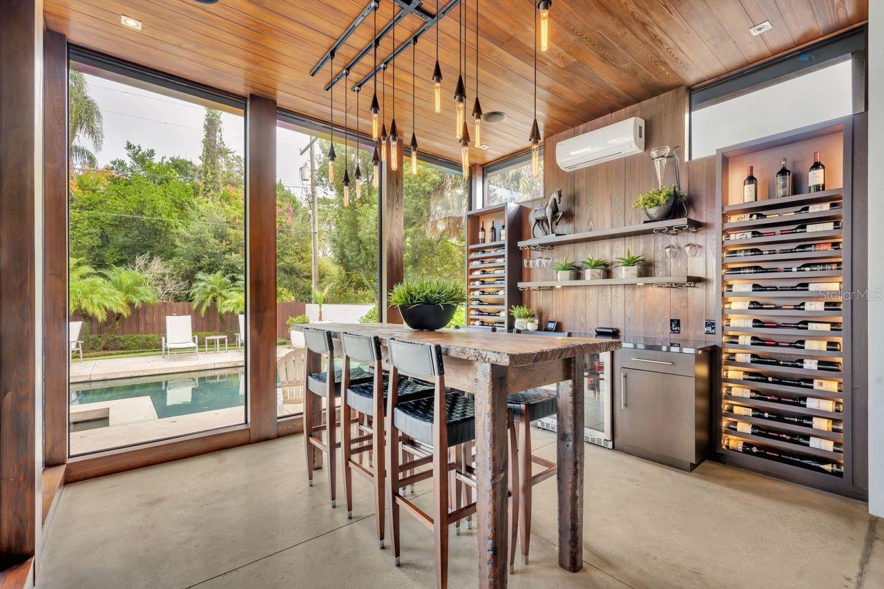 BEVERLY SHORES - Residential