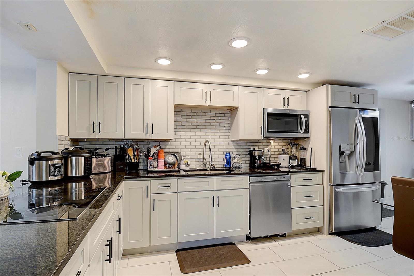 BEACON WOODS VILLAGE - Residential