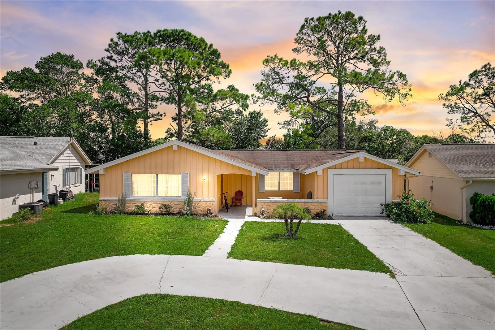 BEACON WOODS VILLAGE - Residential