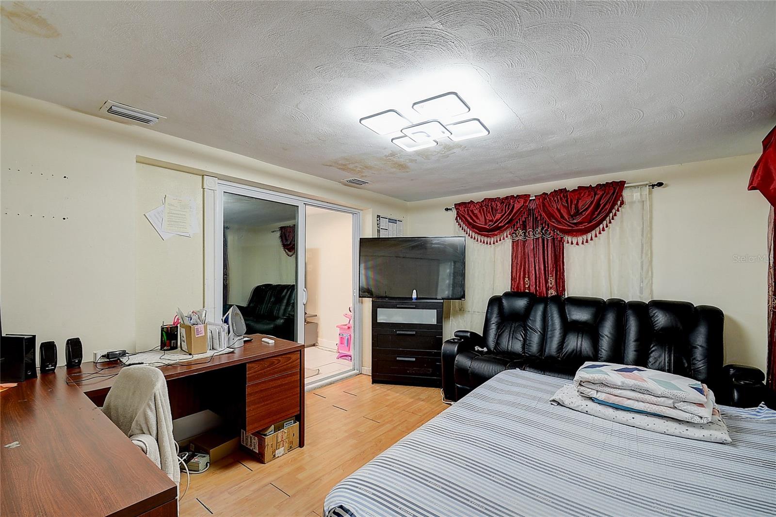 BEACON WOODS VILLAGE - Residential