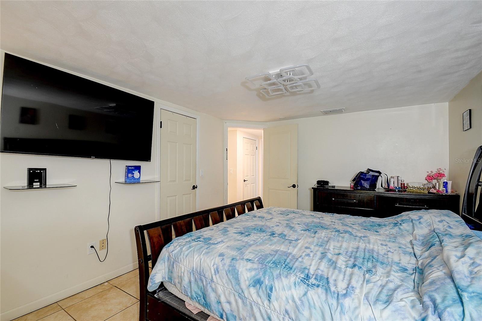 BEACON WOODS VILLAGE - Residential