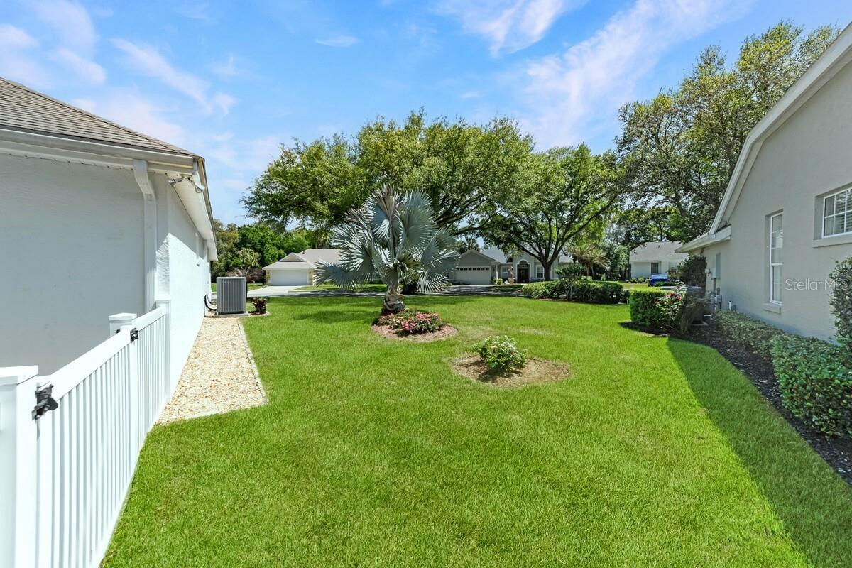 MOUNT DORA COUNTRY CLUB MOUNT DORA UNIT 01 - Residential