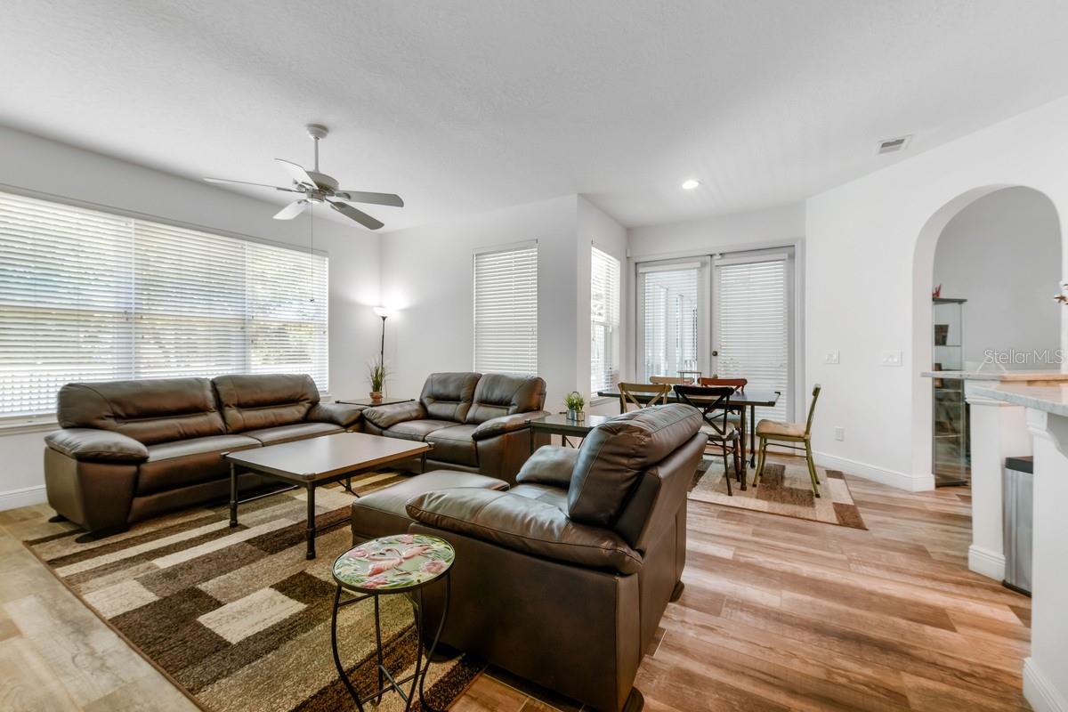 MOUNT DORA COUNTRY CLUB MOUNT DORA UNIT 01 - Residential