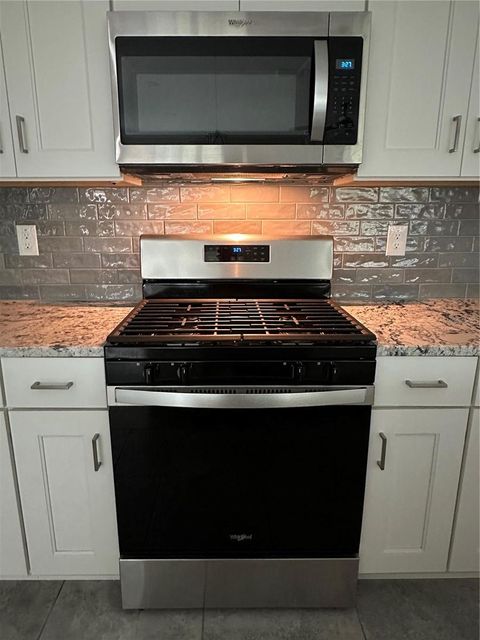 Tiny photo for 9031 SW 75th Loop, Ocala, FL 34481 (MLS # OM724673)