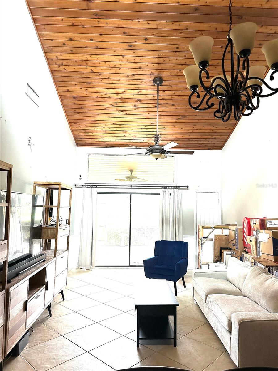 ASPENWOOD AT GRENELEFE PH 01 CONDO - Residential