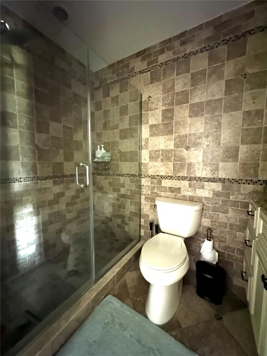 ASPENWOOD AT GRENELEFE PH 01 CONDO - Residential