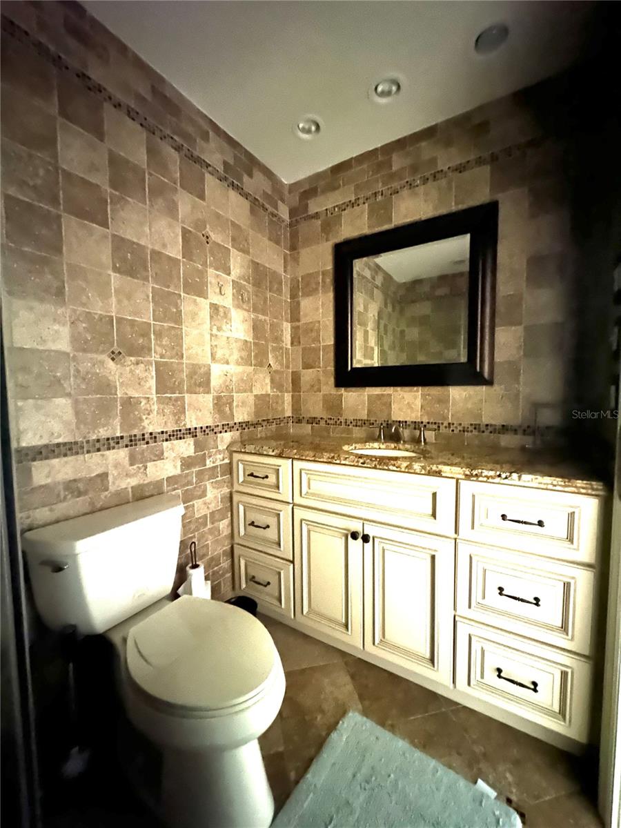 ASPENWOOD AT GRENELEFE PH 01 CONDO - Residential