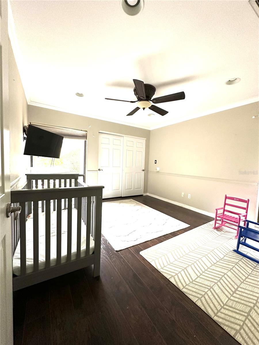 ASPENWOOD AT GRENELEFE PH 01 CONDO - Residential