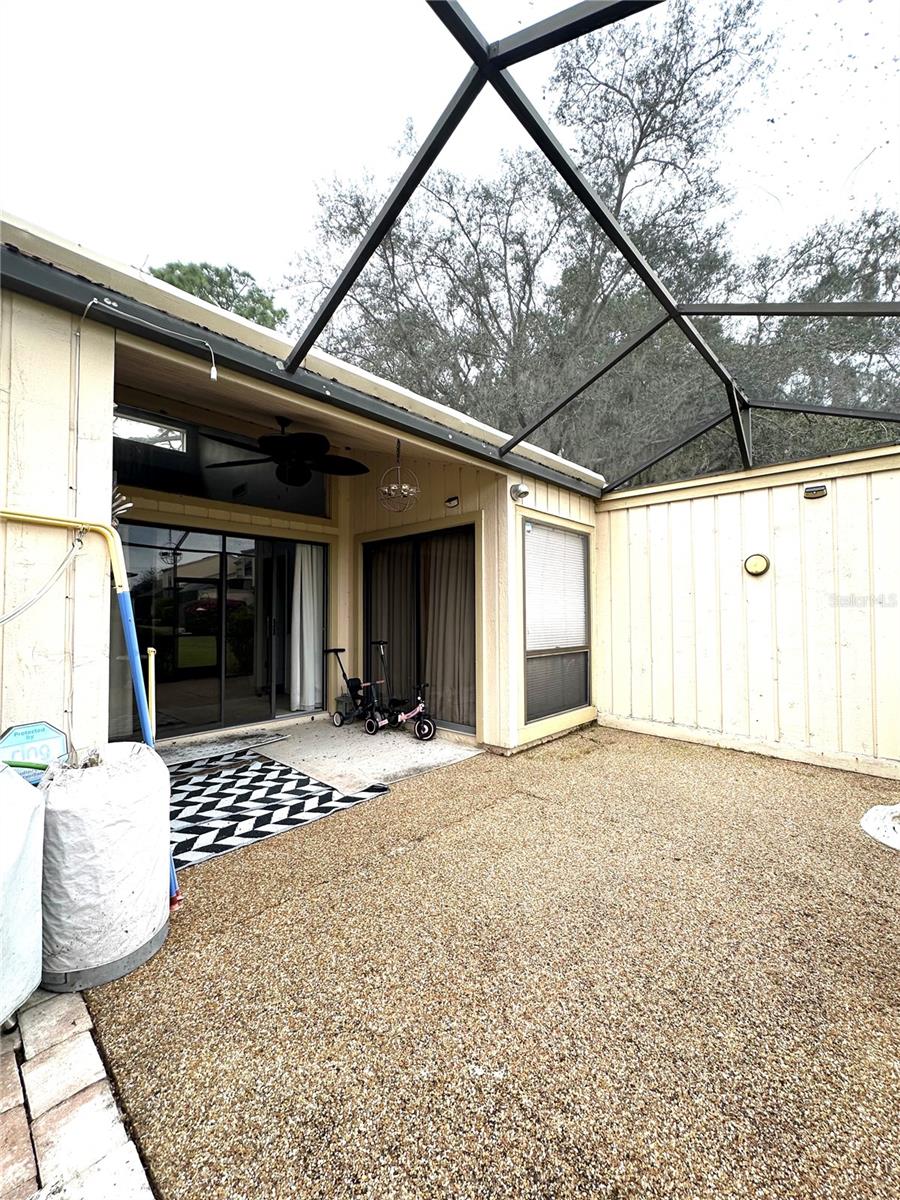 ASPENWOOD AT GRENELEFE PH 01 CONDO - Residential