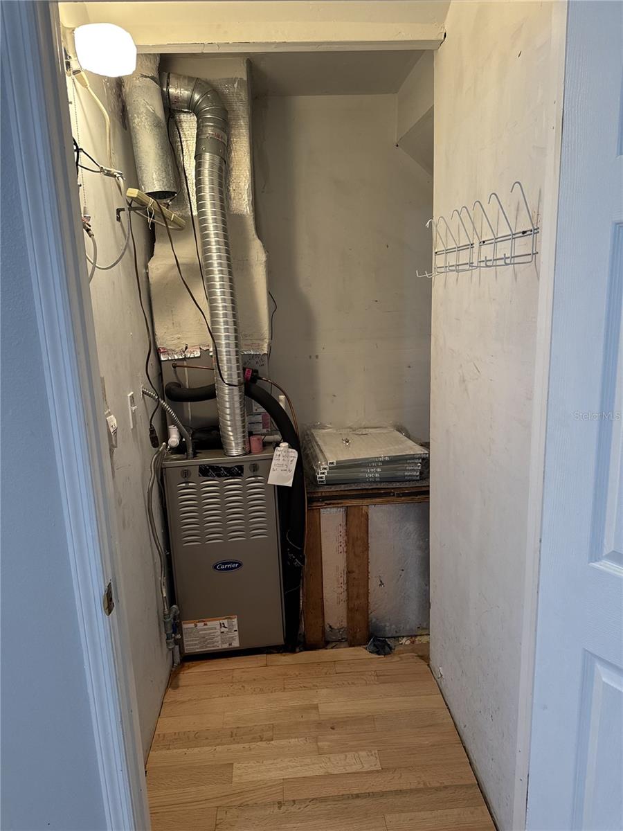 NORTH NEW SUBURB BEAUTIFUL - Residential