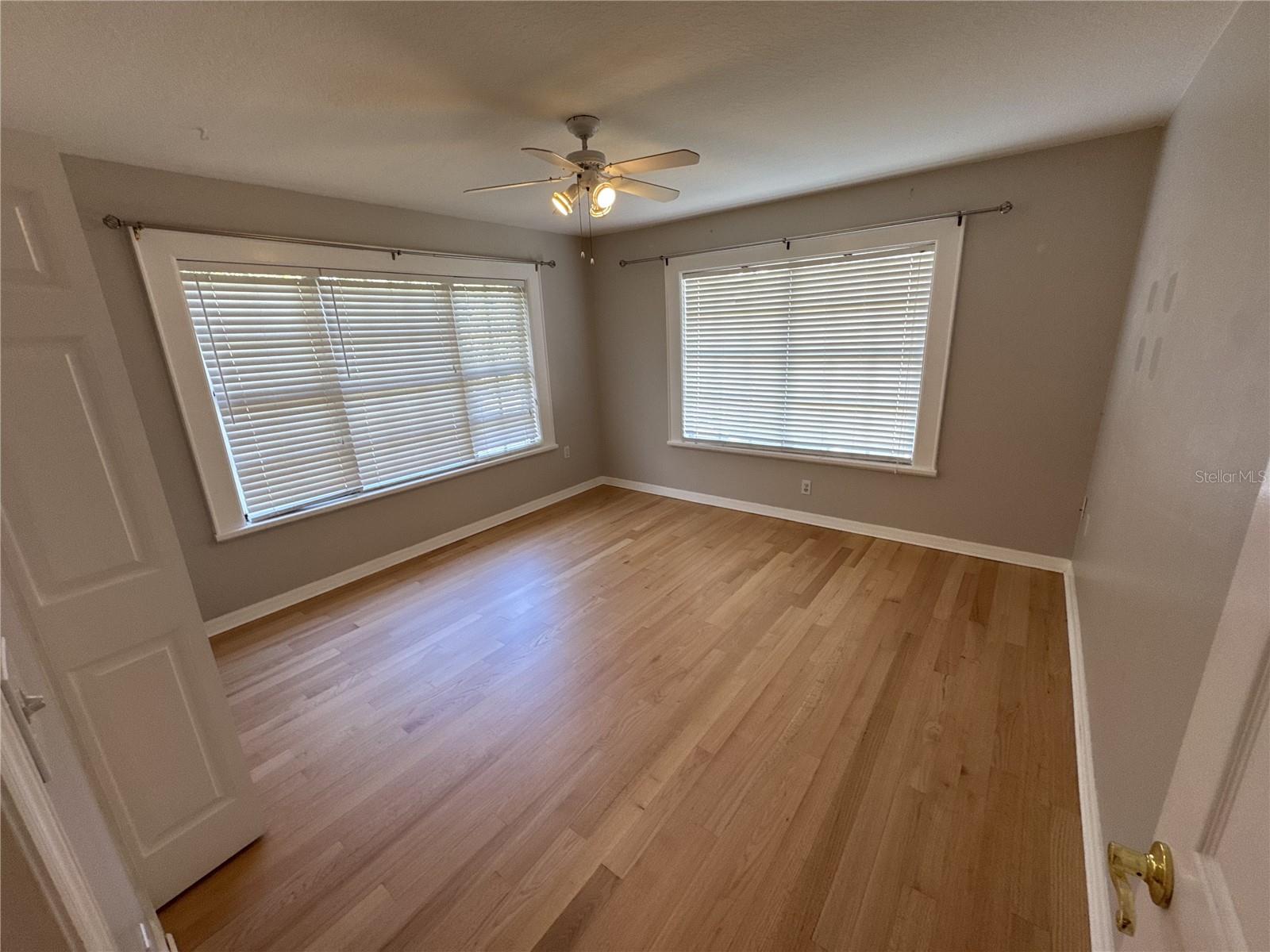 NORTH NEW SUBURB BEAUTIFUL - Residential