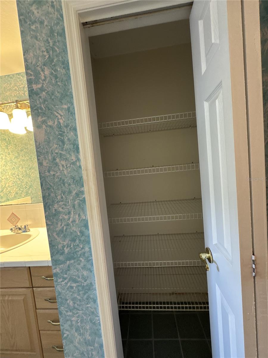 NORTH NEW SUBURB BEAUTIFUL - Residential