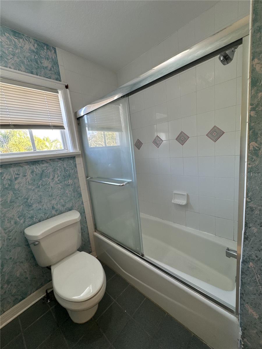 NORTH NEW SUBURB BEAUTIFUL - Residential