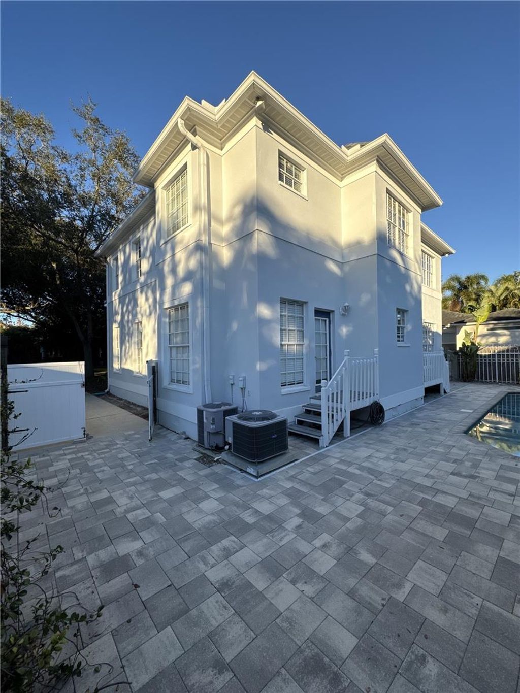 Photo of 2802 W Morrison Avenue, Tampa, FL 33629 (MLS # TB8453459)