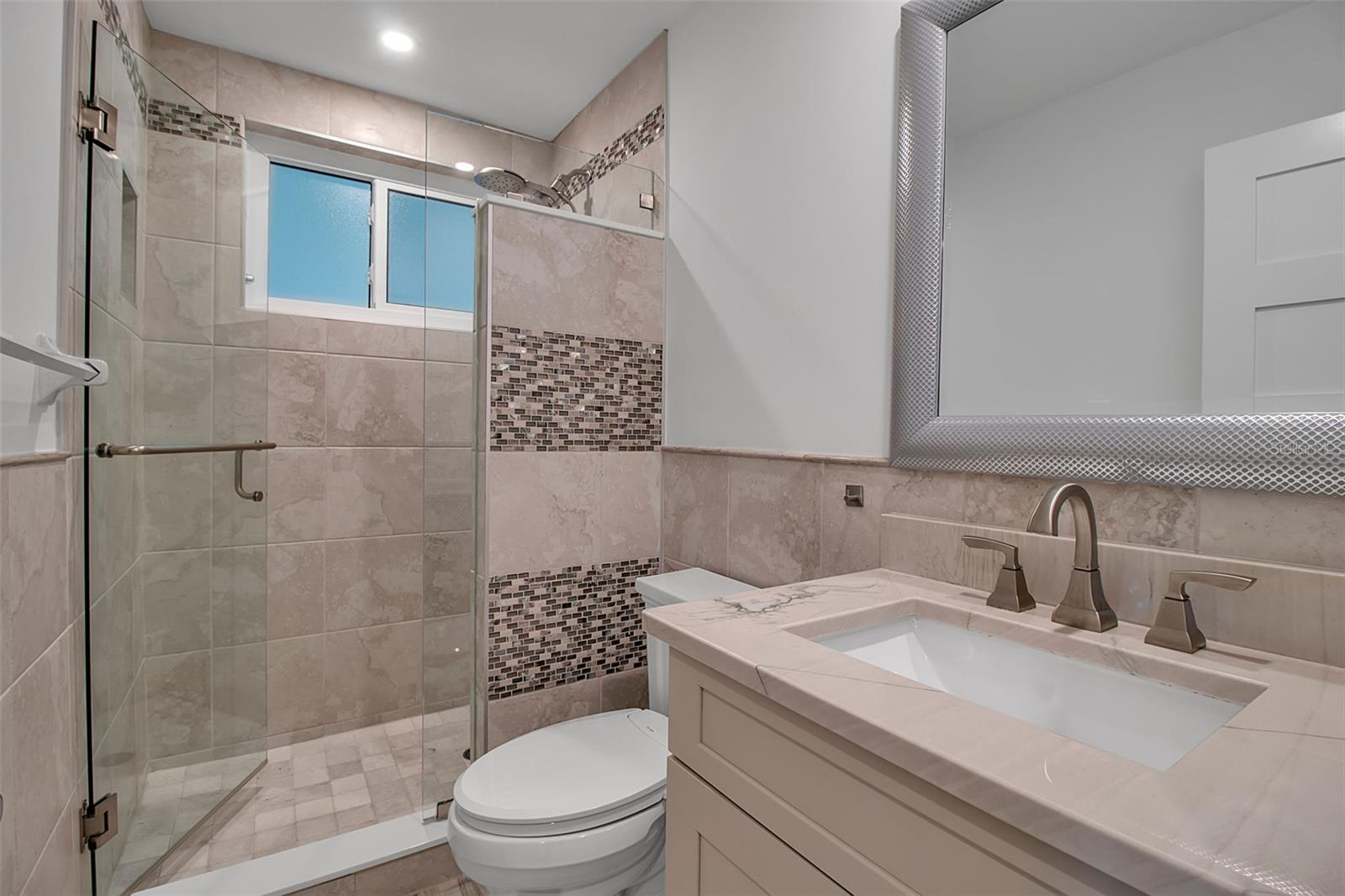 HARBOR HOUSE WEST - Residential