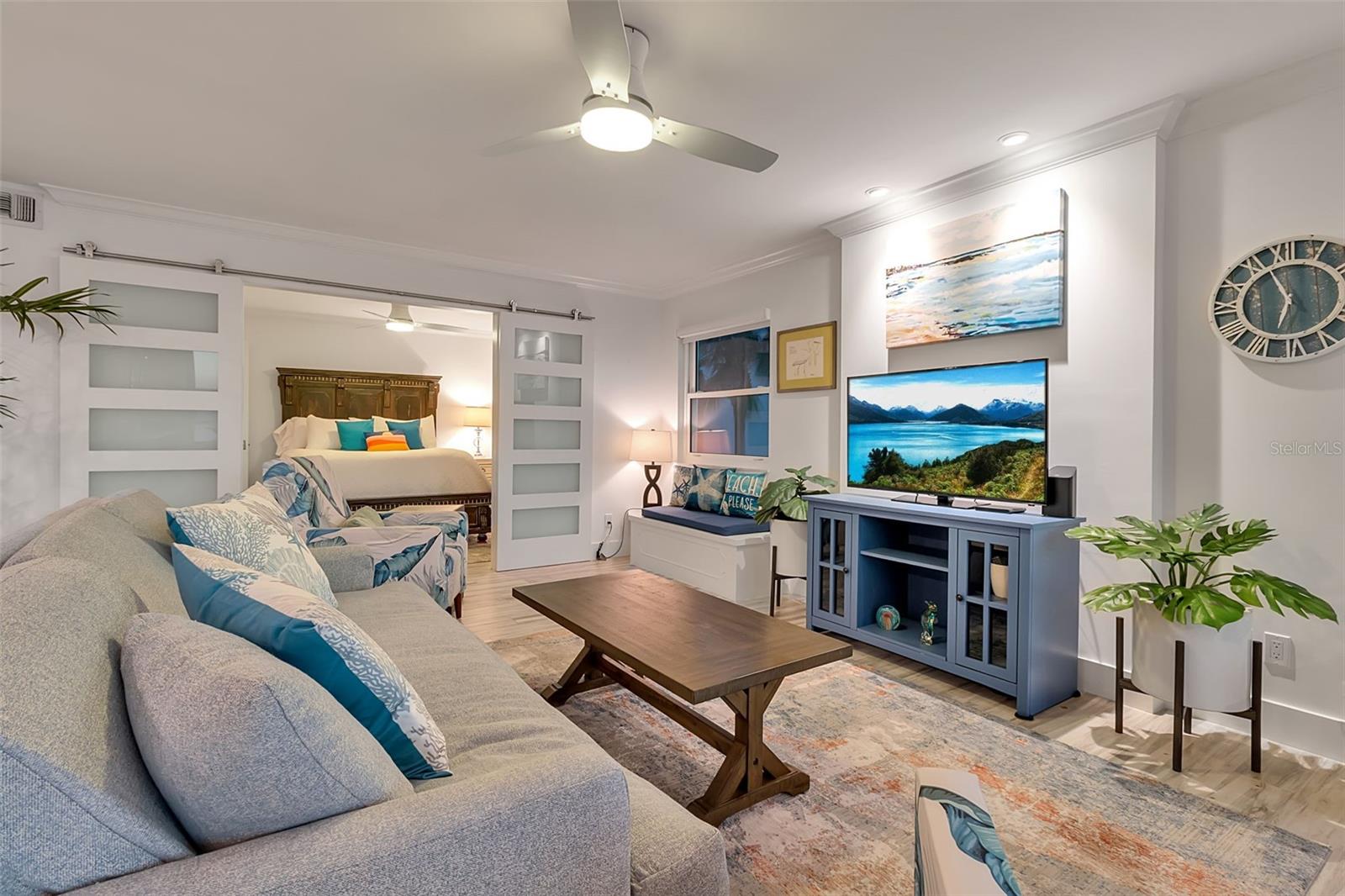 HARBOR HOUSE WEST - Residential