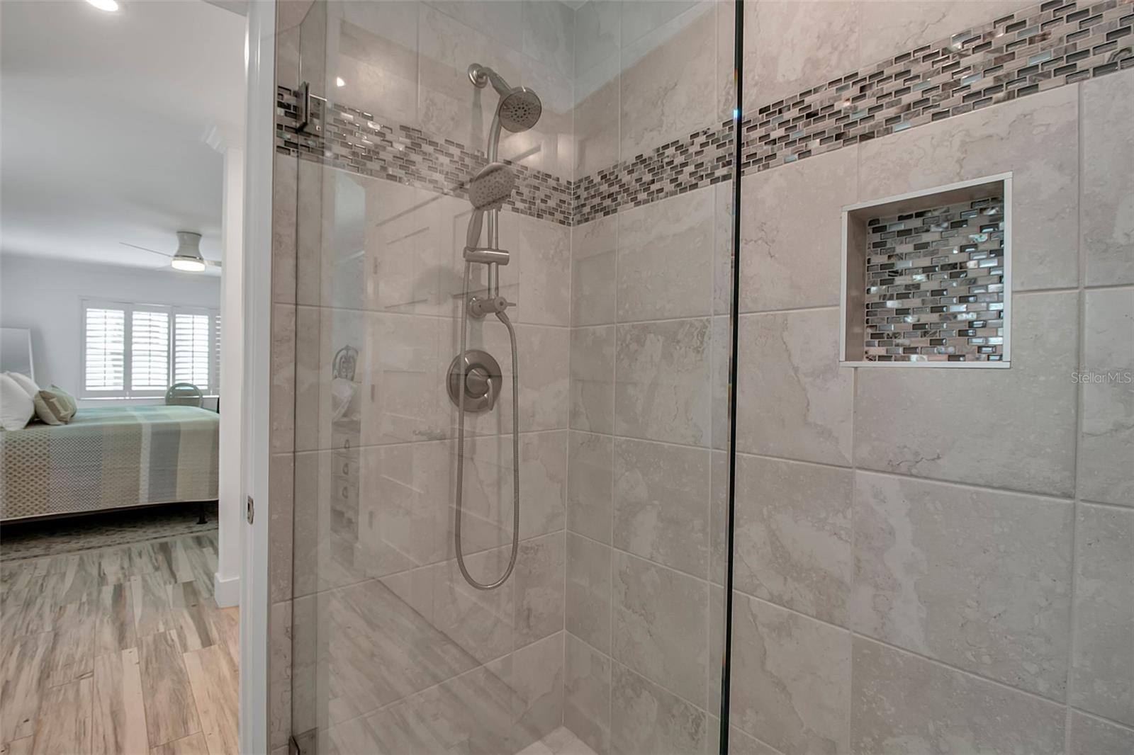 HARBOR HOUSE WEST - Residential