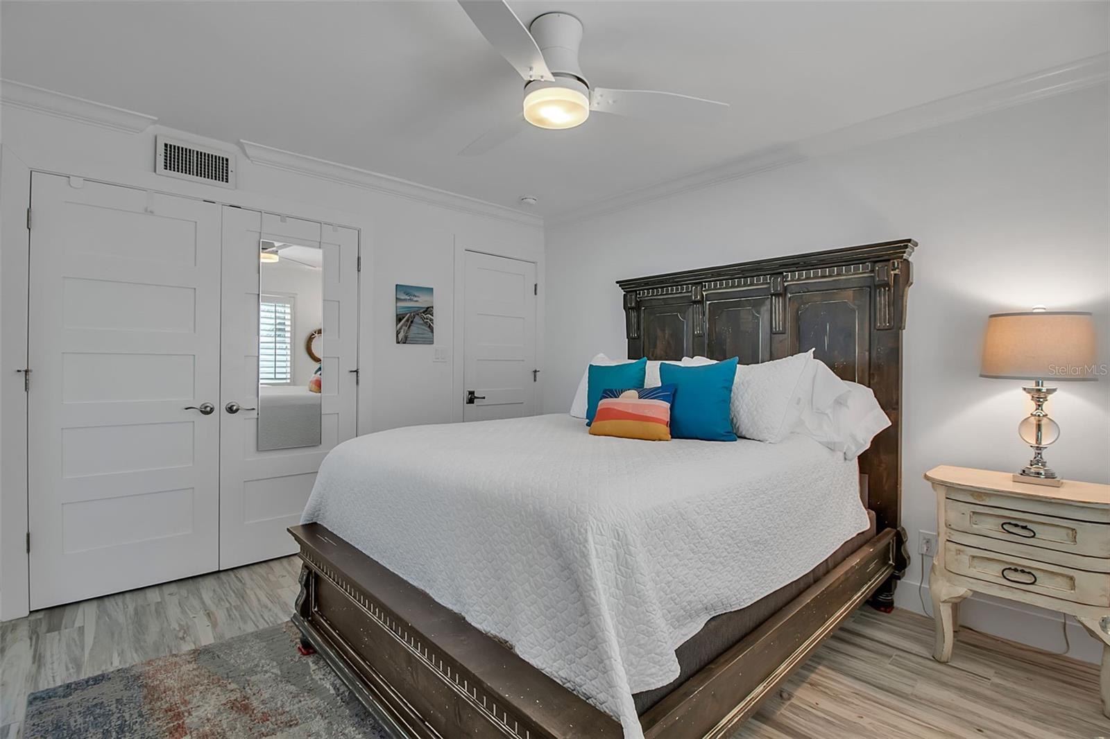 HARBOR HOUSE WEST - Residential