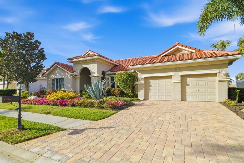 Photo of 10319 Winding Stream Way, Bradenton, FL 34212 (MLS # A4678634)